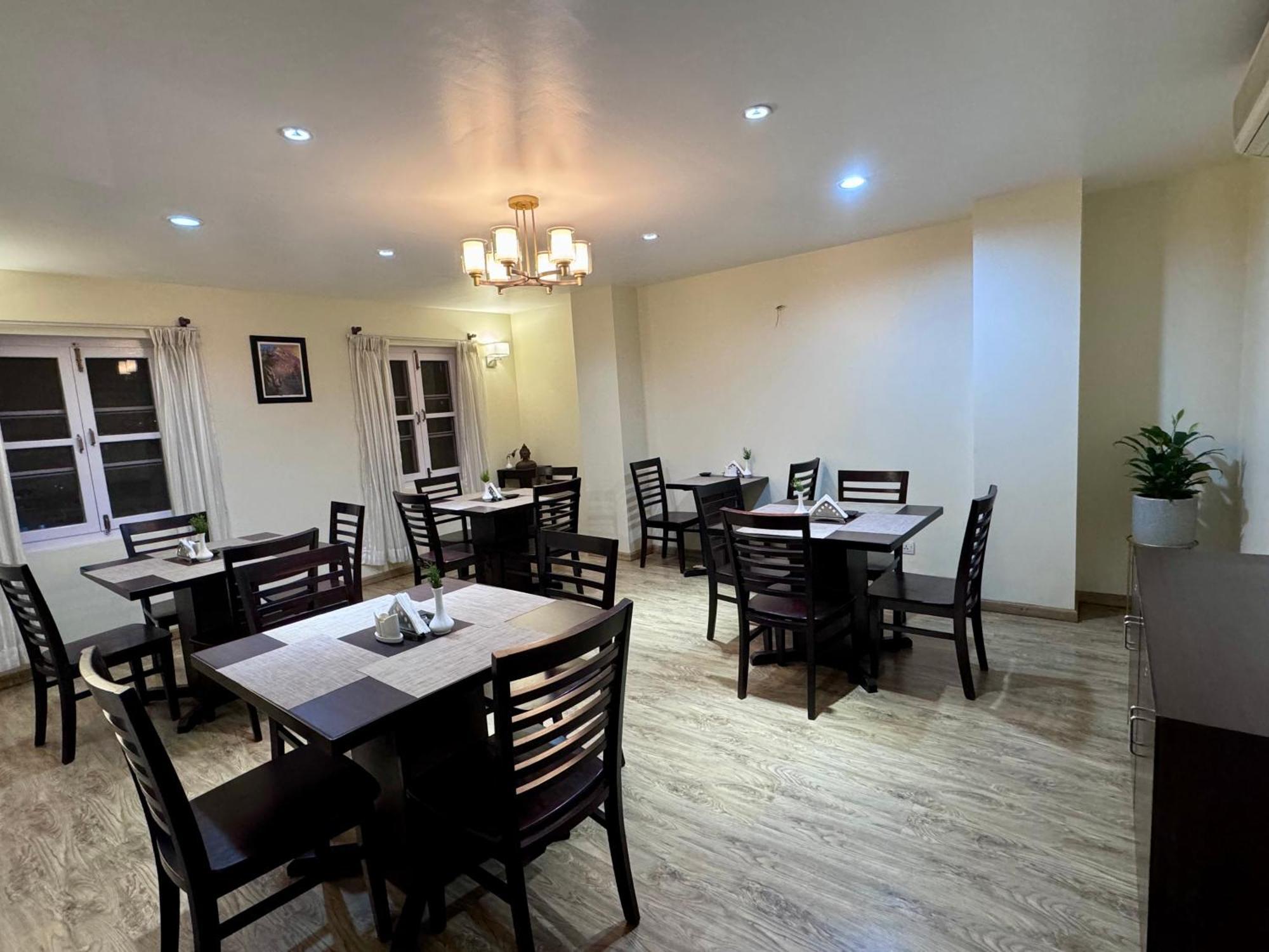 The Luxe Inn Boutique Hotel Kathmandu Esterno foto